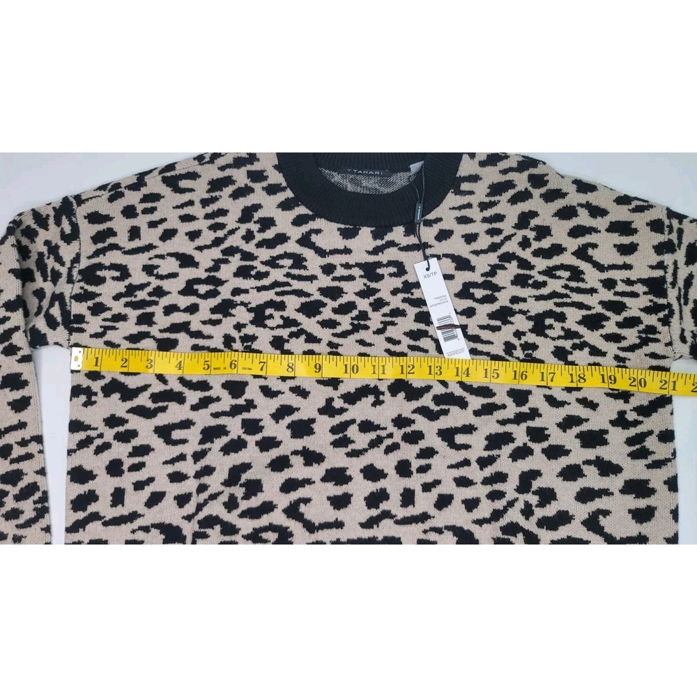 Tahari Women's NWT Crewneck Leopard Print Long Sleeve Sweater Size  XS - Picture 4 of 6